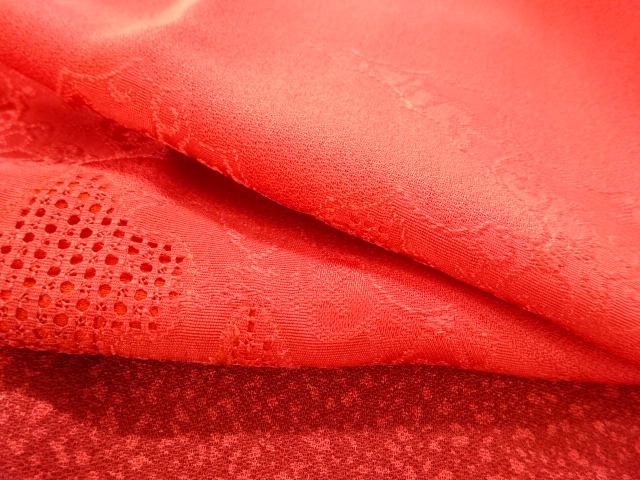  カットワーク逆雲取りに華紋織出し絵羽道行コート